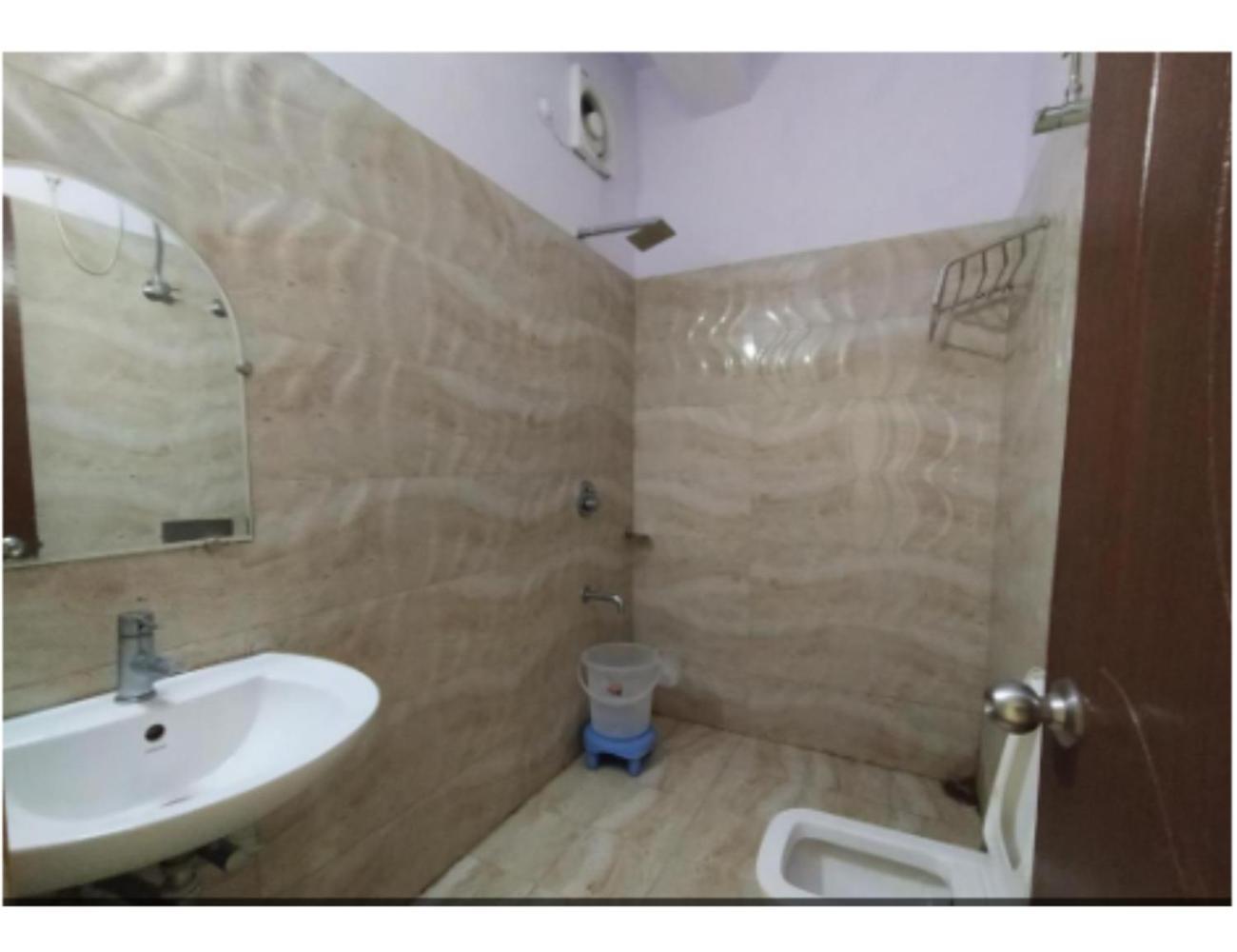 Hotel Super Mall Residency, Мусори Екстериор снимка