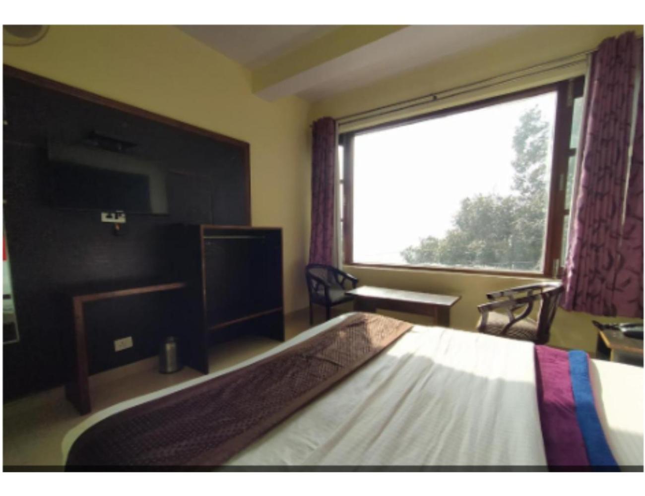 Hotel Super Mall Residency, Мусори Екстериор снимка