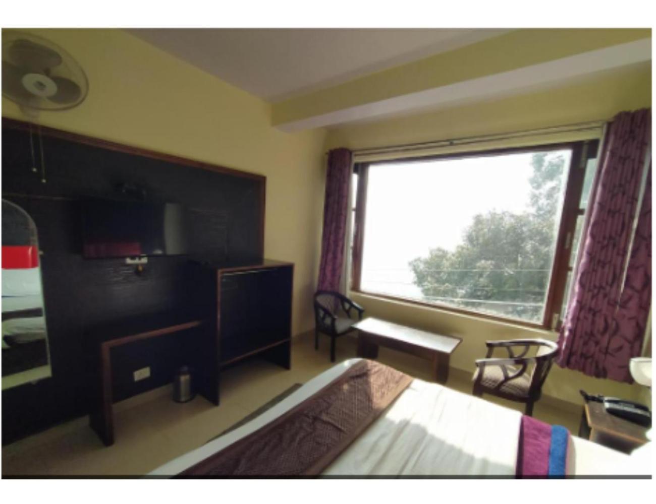 Hotel Super Mall Residency, Мусори Екстериор снимка