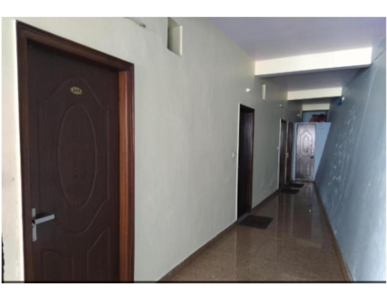 Hotel Super Mall Residency, Мусори Екстериор снимка