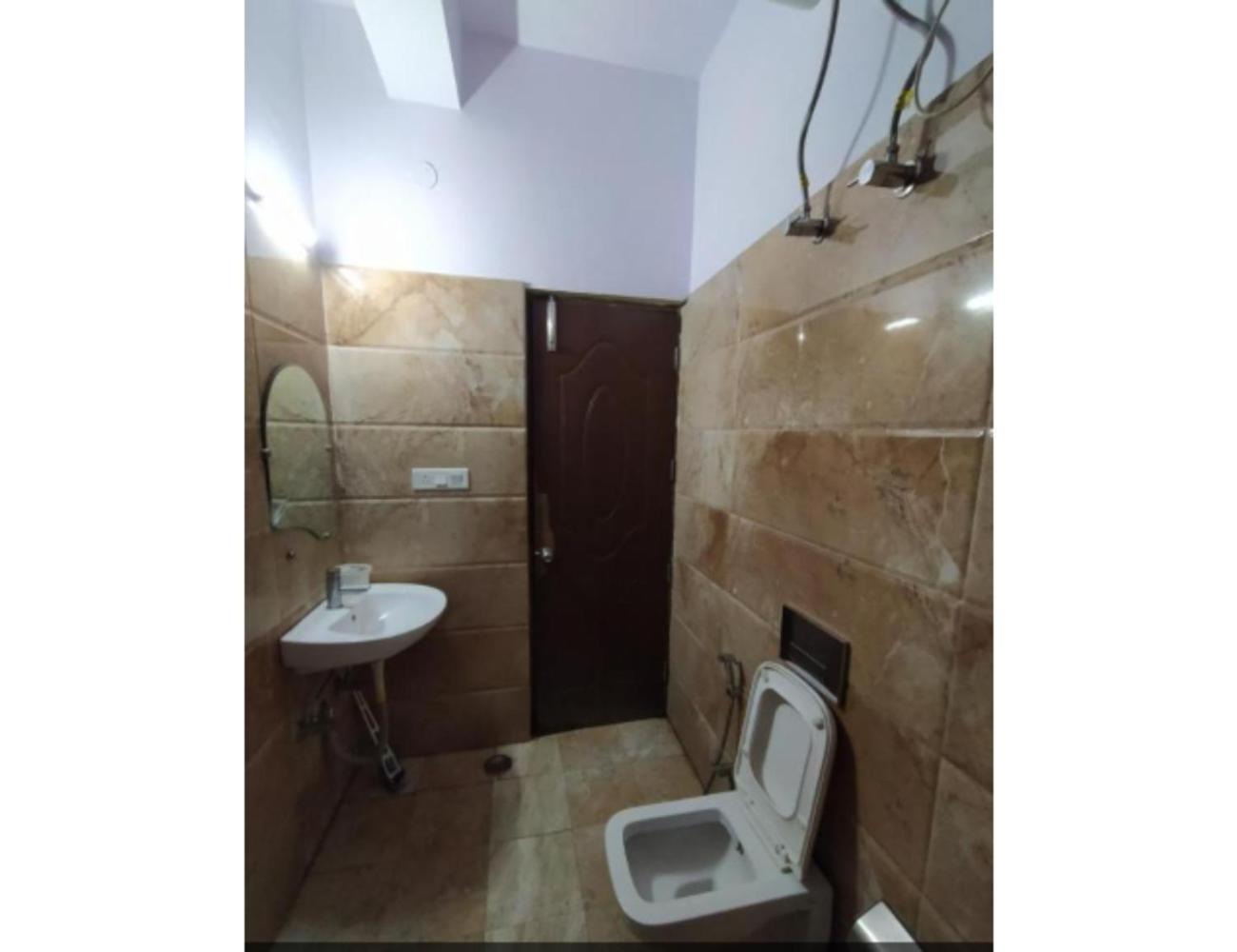 Hotel Super Mall Residency, Мусори Екстериор снимка