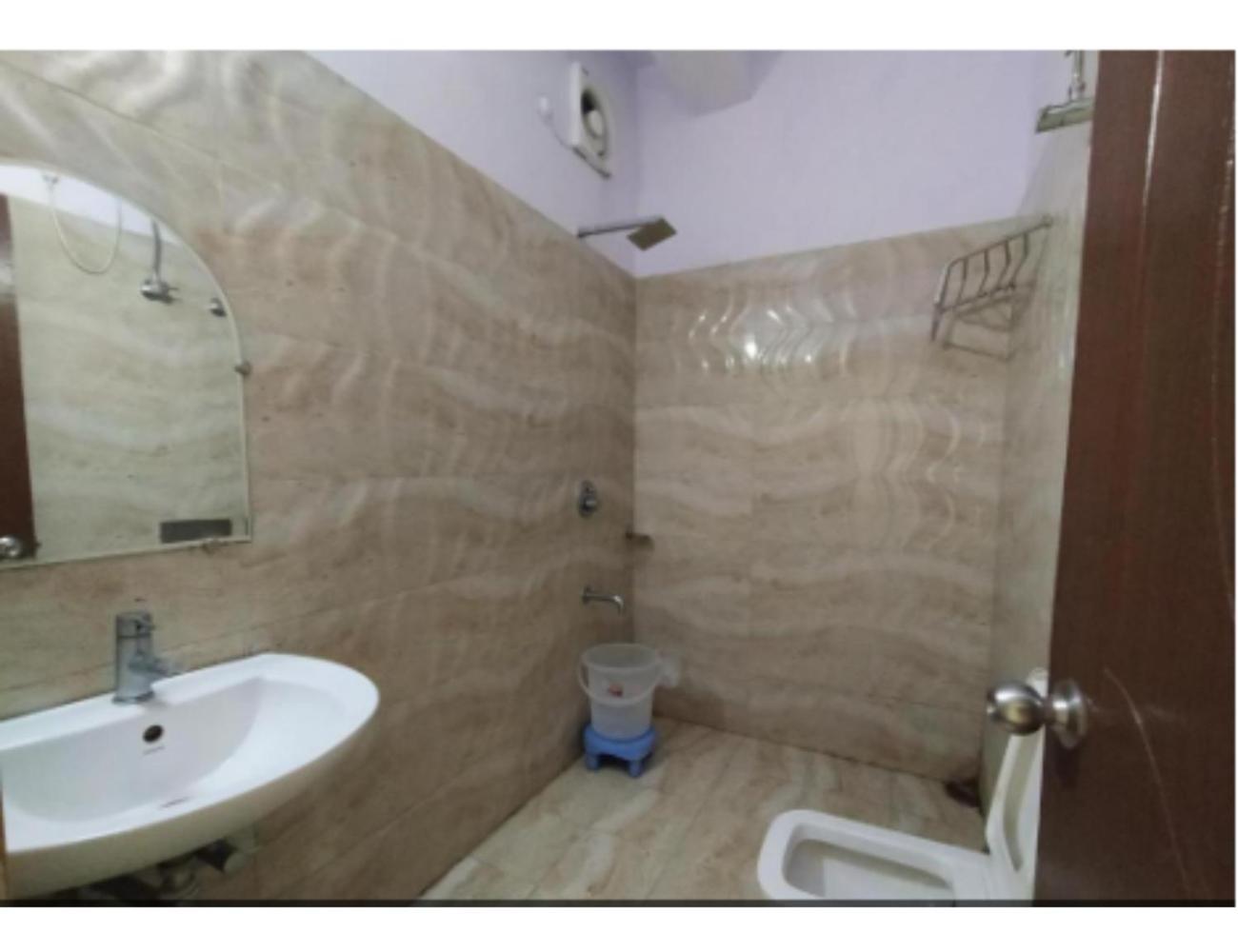 Hotel Super Mall Residency, Мусори Екстериор снимка